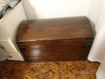 Baule in legno fine novecento restaurato