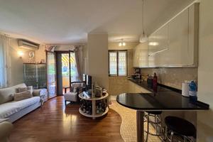 Appartamento di 130 m² con 4 locali e box auto a M