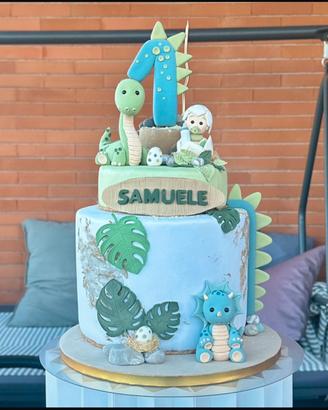 Torta scenografica dinosauro