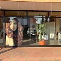 Attività di acconciatura ed estetica ben avviata