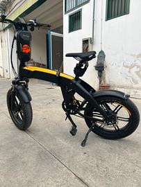 Bici elettrica ducati scrambler