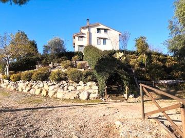 Dugenta- villa con terreno ideale investimento