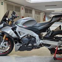 Aprilia Tuono V4