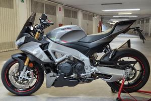 Aprilia Tuono V4