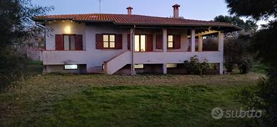 Villa agricola con ricovero attrezzi