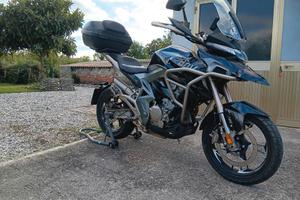 Moto zontes