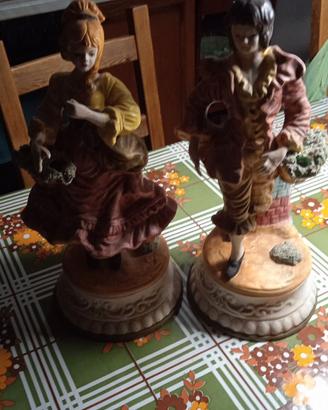 Coppia Maschio Femmina porcellana capodimonte