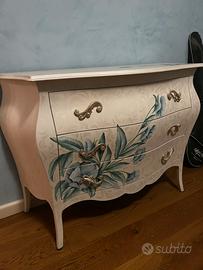 Cassettone e comodini shabby chic