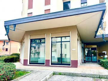 NEGOZIO A ALTAVILLA VICENTINA