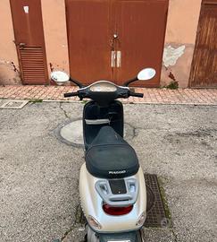 Vespa 50