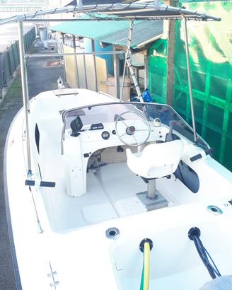 Barca 4,85m motore Yamaha 25CV