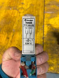 Finder rele temporizzatore 12v ac-dc
