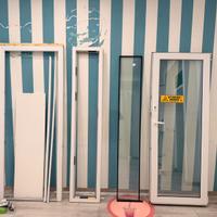 Porta finestra con serratura