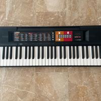 Tastiera Yamaha PSR F51