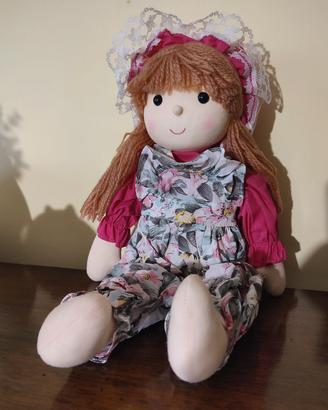 Bambola morbida di pezza nuova peluche 