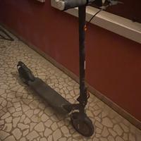 Monopattino elettrico Vivo V30