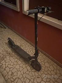 Monopattino elettrico Vivo V30