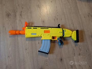 Nerf Fortnite AR-L - Fucile d'Assalto Motorizzato 
