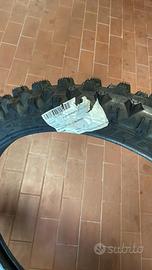 pirelli scorpion 80/90 21