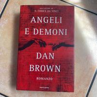 Libro “ Angeli e Demoni” di Dan Brown