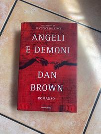 Libro “ Angeli e Demoni” di Dan Brown