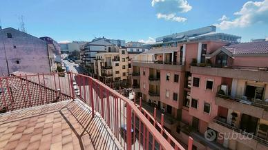 Ampio appartamento in Via Pisa