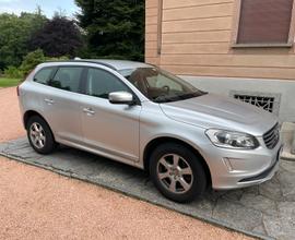 Volvo xc60 D4 2.4 AWD 4x4 geartronic