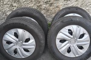 4 Gomme e Cerchi 215 65 R16 4 Stagioni