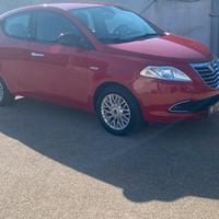 Lancia Ypsilon 1.2 69 CV 5 porte Gpl Gold