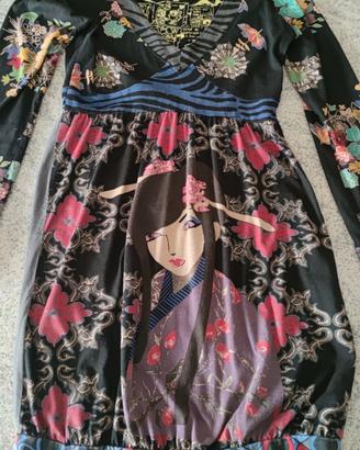 ABITO DESIGUAL MANICA LUNGA