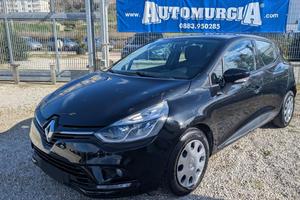 RENAULT Clio Clio 1.2 16v 5P Business 75cv