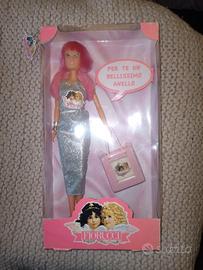 fiorucci angeli  barbie doll con anello jem