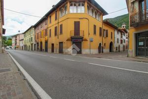 NEGOZIO A VILLANUOVA SUL CLISI