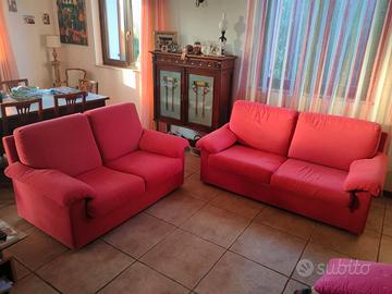 Divano / Coppia divani rossi