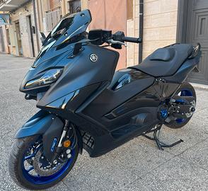 T-MAX 560 2023