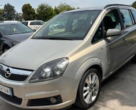 Opel Zafira 1.9 16V CDTI 150CV Cosmo
