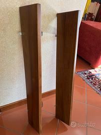 Due mensole in noce – Eleganti e robuste