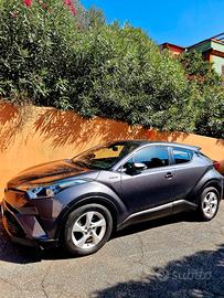 Toyota CHR 1.8 Hybrid Business