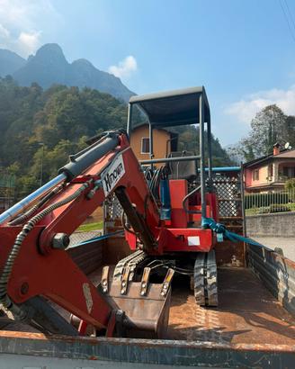 miniescavatore hinowa 