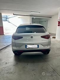 Alfa Romeo Stelvio 2.2 cv 150