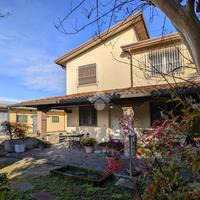 PORZIONE DI BIFAMILIARE A QUARTO D'ALTINO