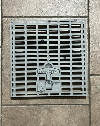 Coperchio pozzetto PVC  28X28