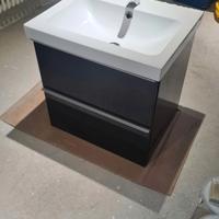 Mobile bagno ikea compreso di lavabo e rubinetto