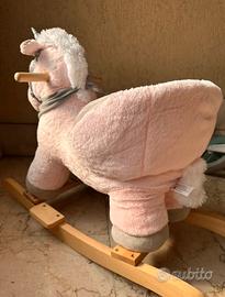 Cavalluccio a dondolo