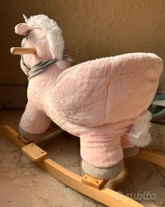 Cavalluccio a dondolo