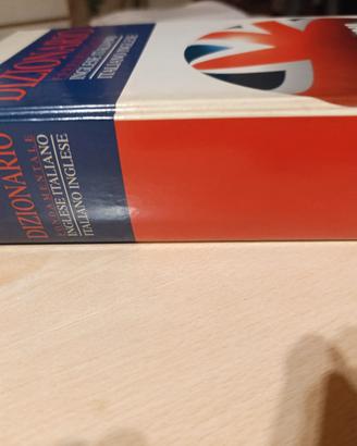 Dizionario de agostini inglese italiano e inglese
