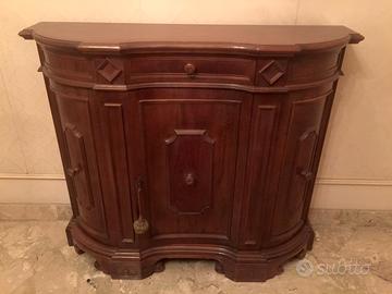 Credenza classica