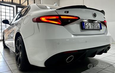 Alfa Romeo Giulia 2.2 Turbodiesel 210 CV AT8 AWD Q
