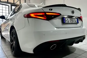 Alfa Romeo Giulia 2.2 Turbodiesel 210 CV AT8 AWD Q