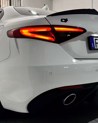 Alfa Romeo Giulia 2.2 Turbodiesel 210 CV AT8 AWD Q